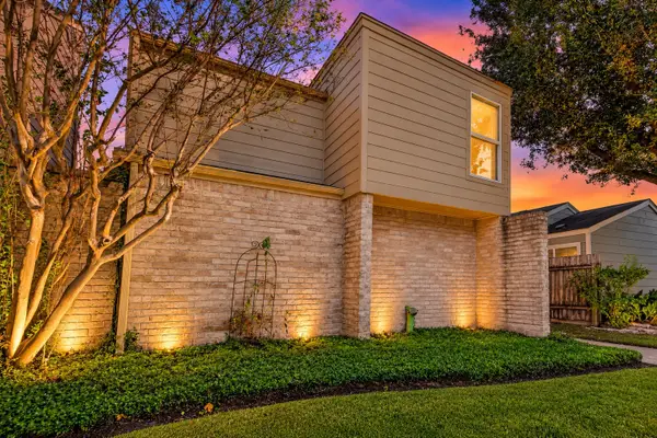 1919 Wilcrest Drive, Houston, TX 77042