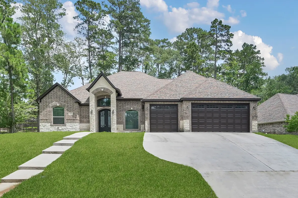 2172 Greentree Drive Drive, Huntsville, TX 77340 - #1
