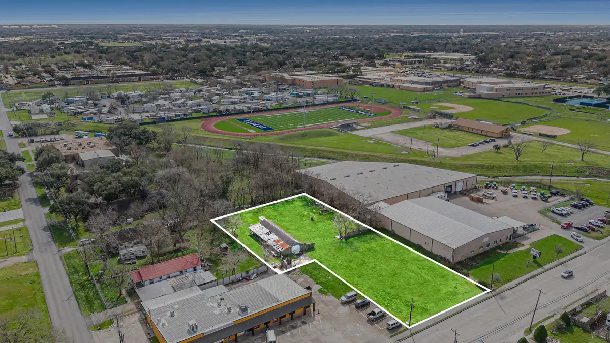 2412 Pasadena Boulevard, Pasadena, TX 77502 - #1