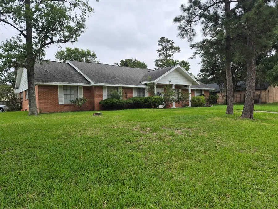 814 Oak Leaf Street, La Porte, TX 77571 - #3