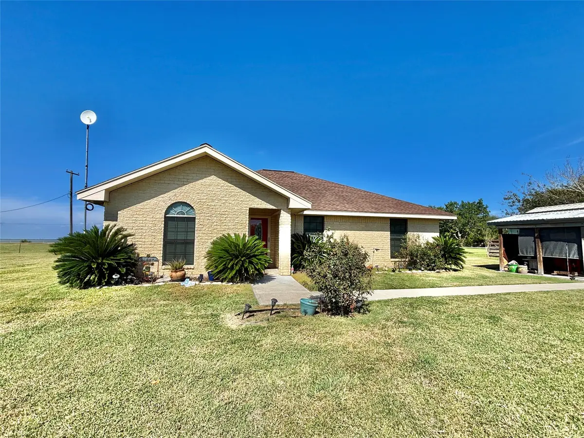 207 Mcdowell Street, Austwell, TX 77950 - Image #1