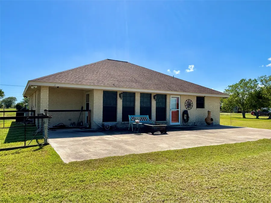 207 Mcdowell Street, Austwell, TX 77950 - Image #3