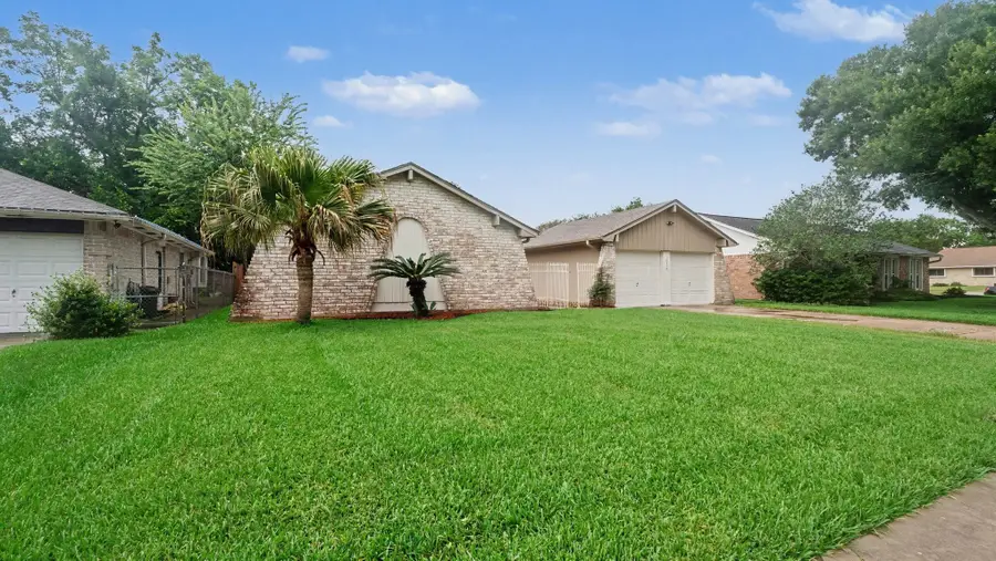 16318 Blackhawk Boulevard, Friendswood, TX 77546 - #3