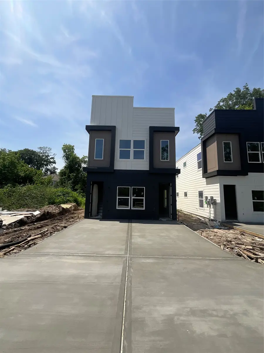 968 South Lane #A/B, Houston, TX 77088 - #3