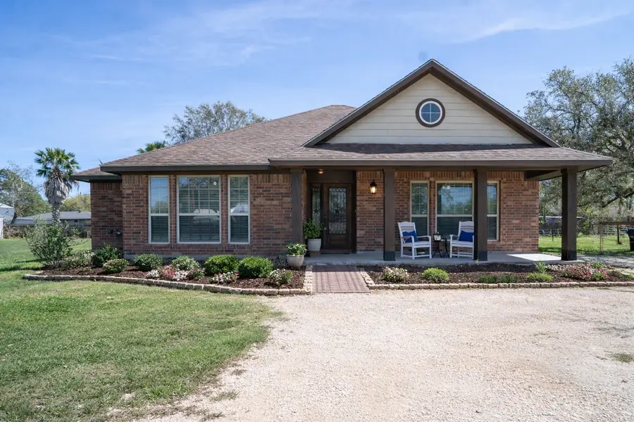 119 Hackberry Street, Louise, TX 77455 - #2