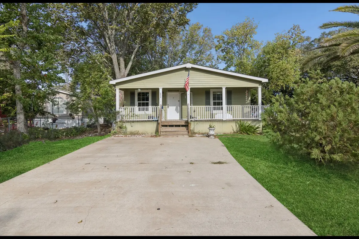 4619 2nd Street, Bacliff, TX 77518 - Image #1