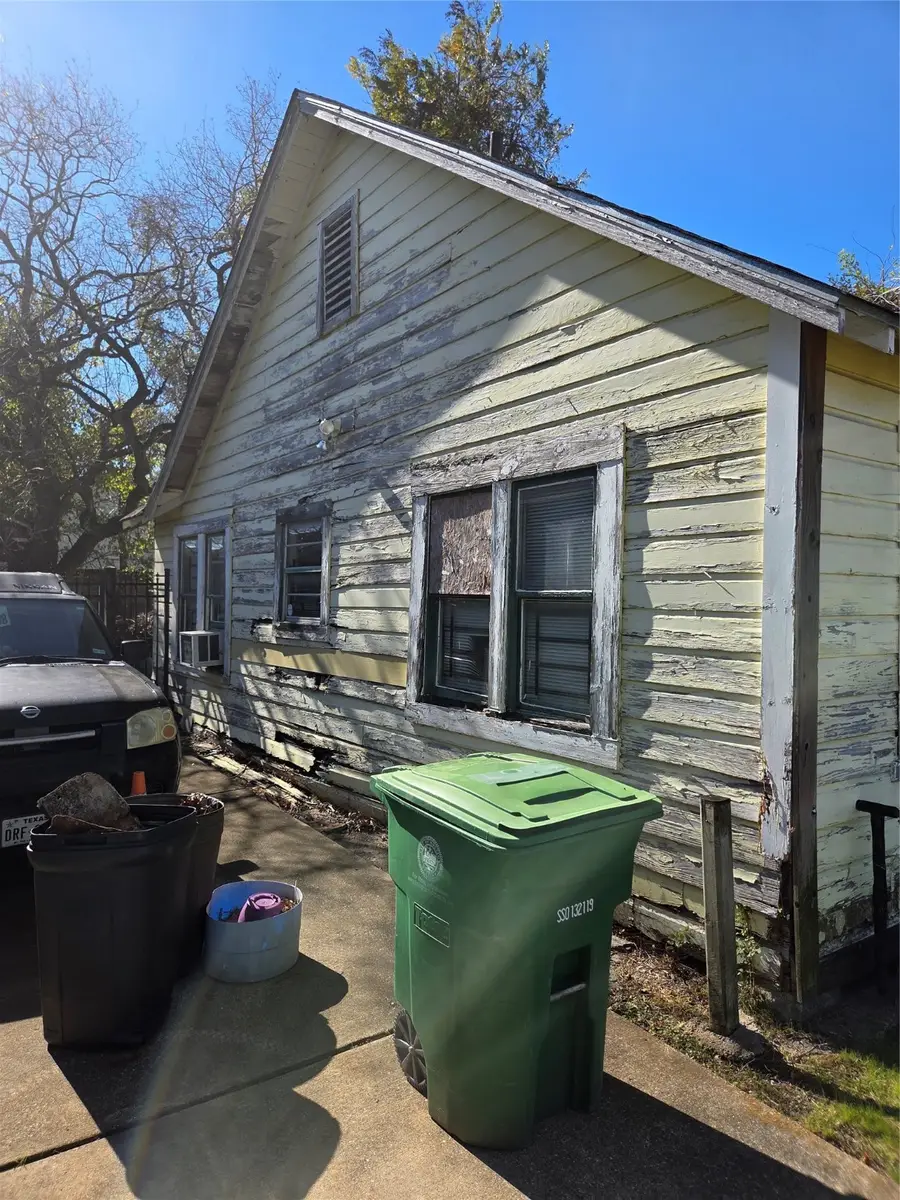 905 Adele Street, Houston, TX 77009 - Image #2