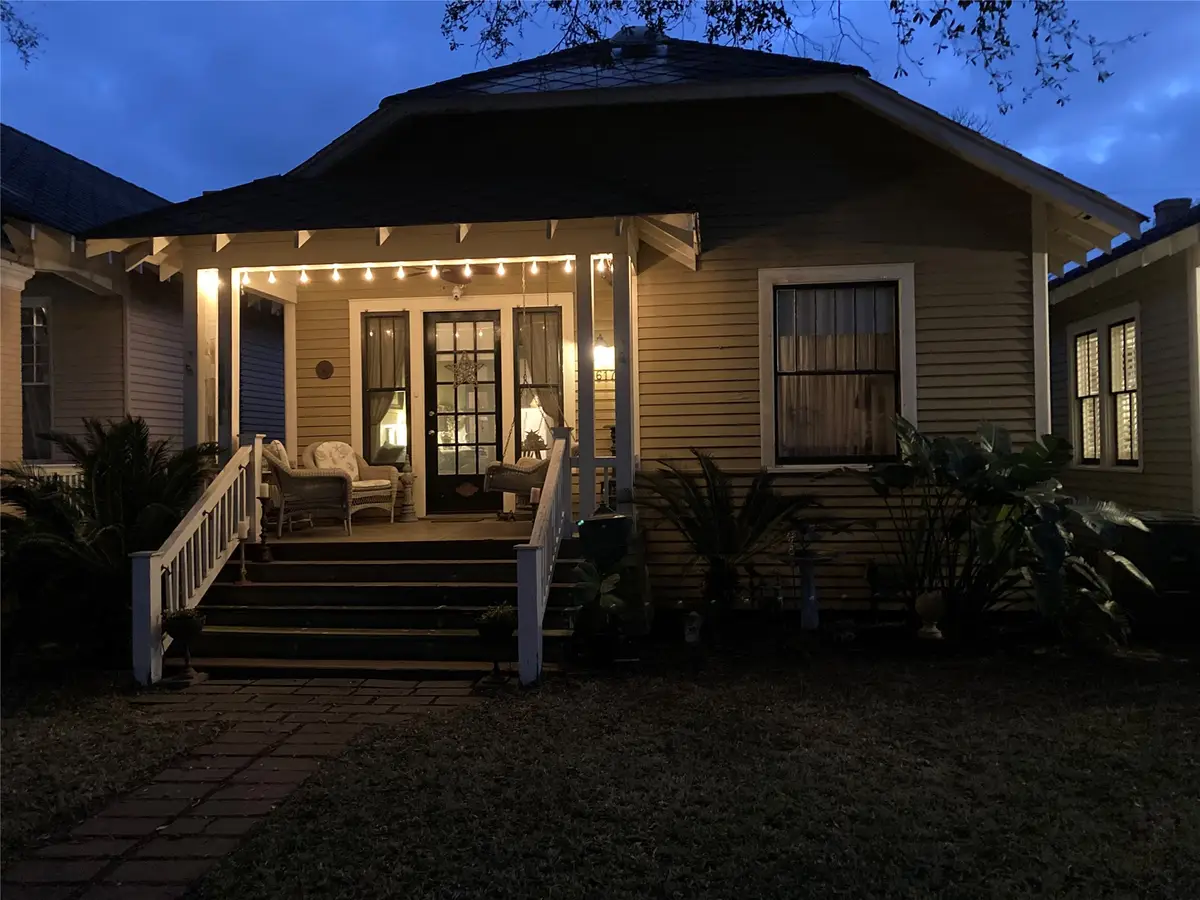 3617 Avenue O 1/2, Galveston, TX 77550 - #1