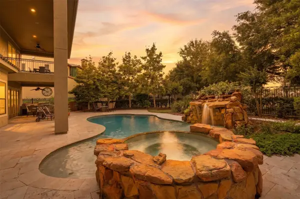 19 Miramar Heights Circle, Sugar Land, TX 77479
