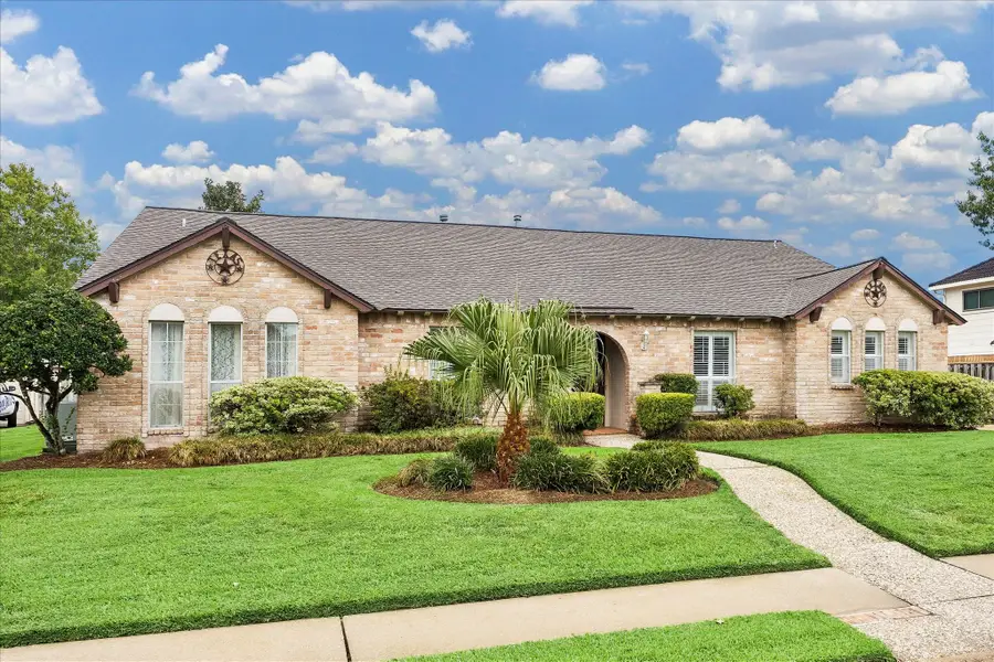 15711 Brook Forest Drive, Houston, TX 77059 - #2