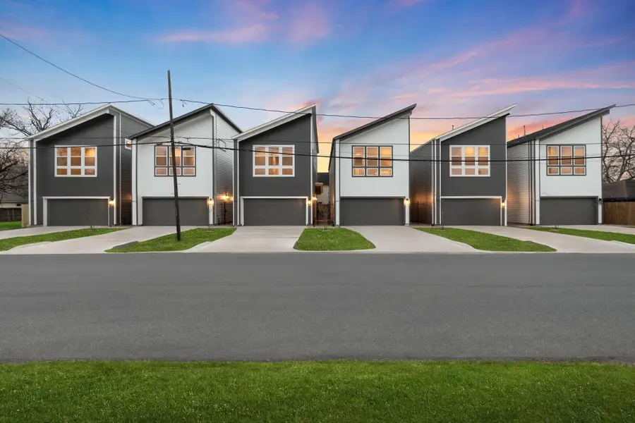 4210 Mckinley Street, Houston, TX 77051 - #2