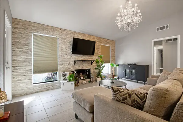 9707 Richmond Avenue #112, Houston, TX 77042