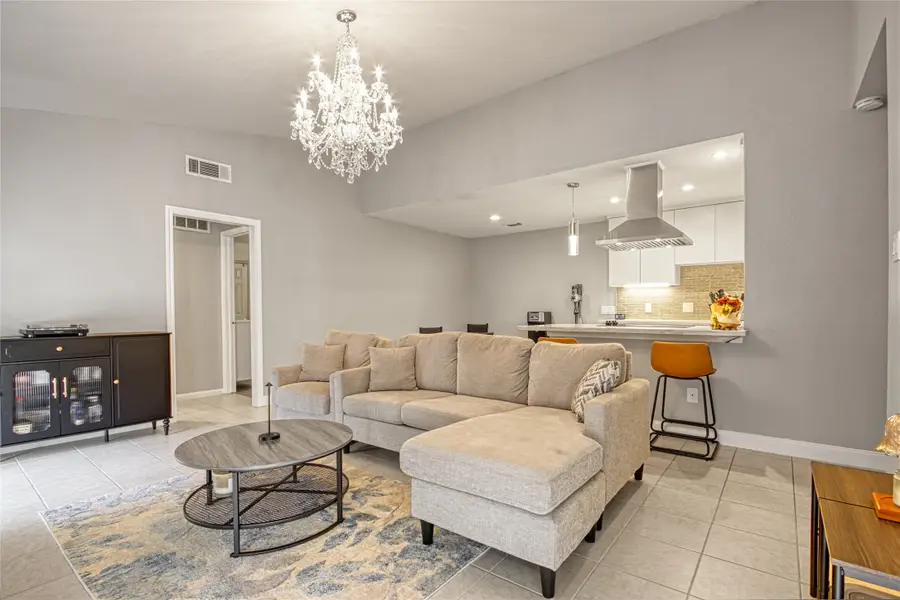 9707 Richmond Avenue #112, Houston, TX 77042 - Image #2