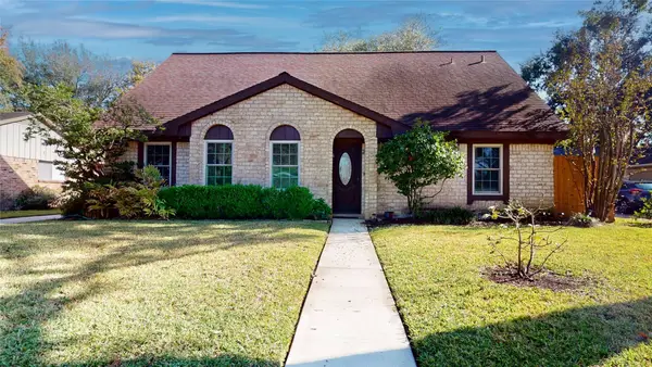 1915 Ashford Hollow Lane, Houston, TX 77077