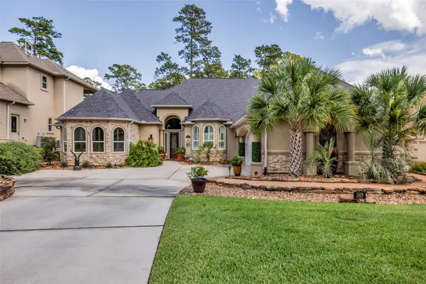 348 W Pines Drive, Montgomery, TX 77356