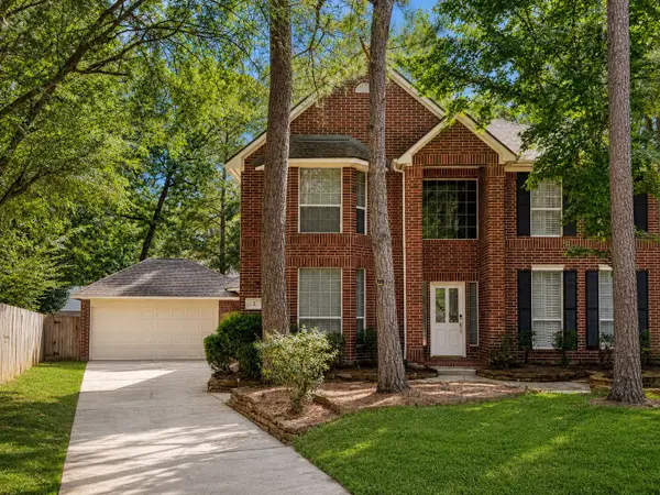2 Wind Harp Place, The Woodlands, TX 77382