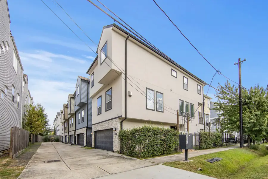 953 W 24th Street, Houston, TX 77008 - #2