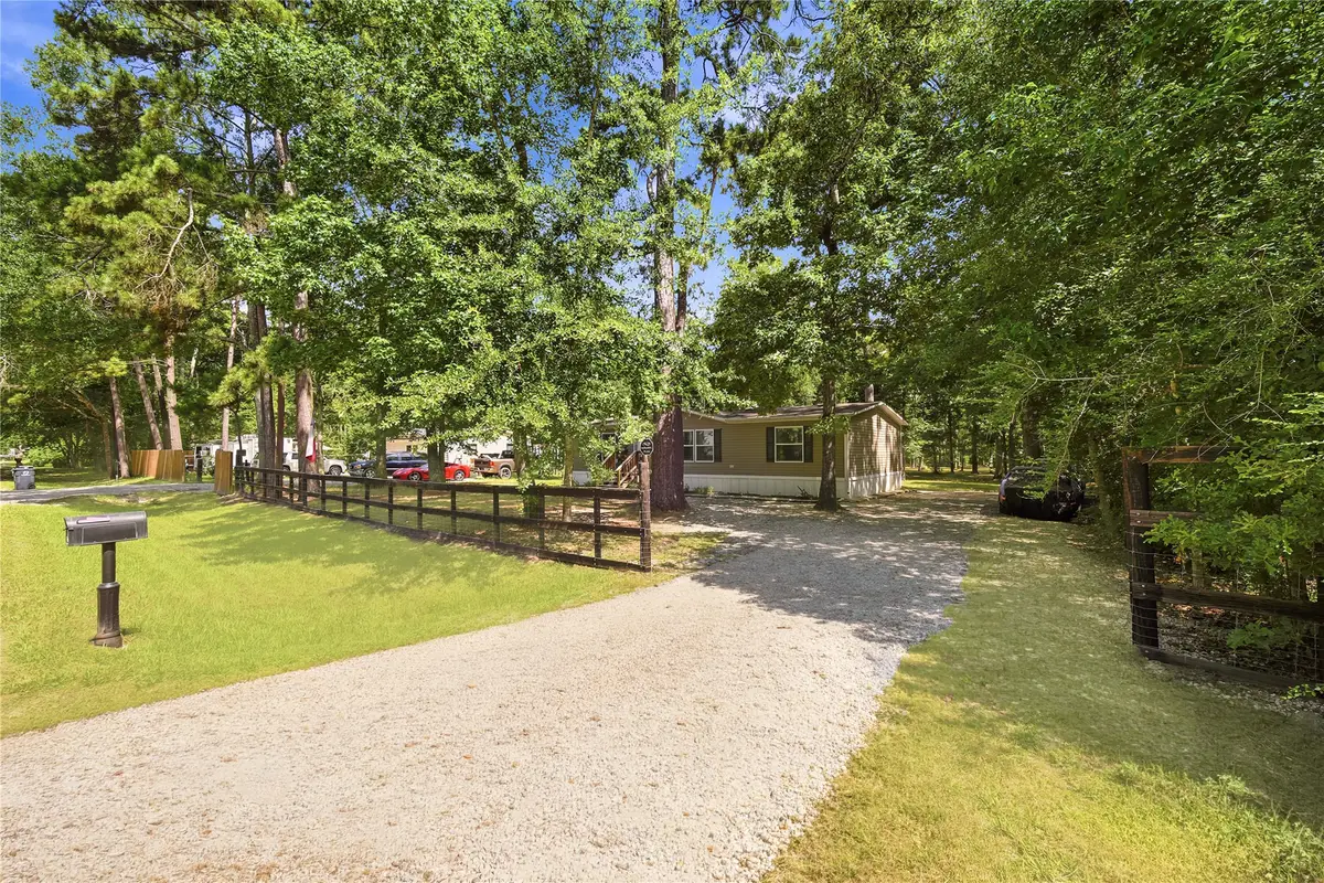 109 County Road 3793, Cleveland, TX 77328 - #1