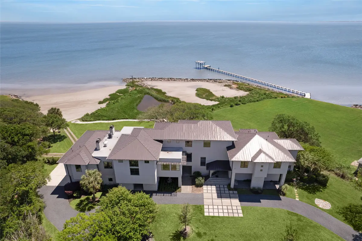 633 Quintana Roo Place, Seabrook, TX 77586 - #1