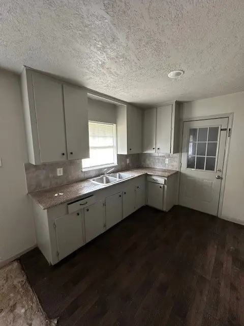 9122 Laura Koppe Road, Houston, TX 77078 - Image #3