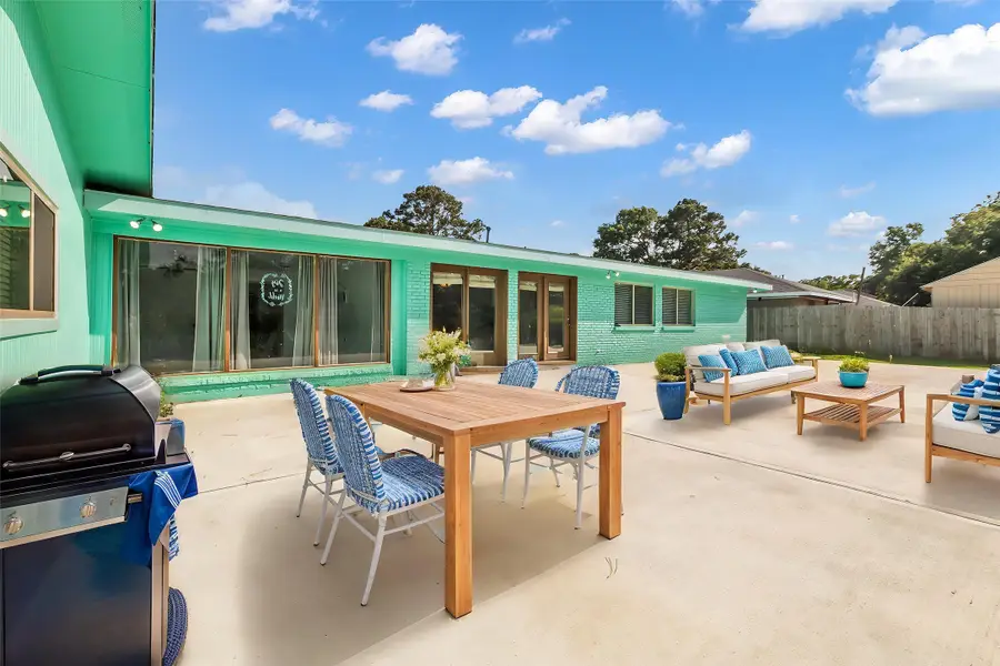 3411 Woodcrest Drive, Baytown, TX 77521 - Image #2