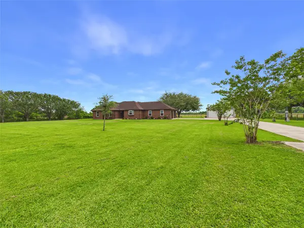 4610 Mustang Rd Road, Alvin, TX 77511