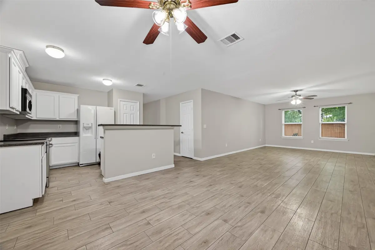 10226 Ella Falls Boulevard, Houston, TX 77038 - Image #1