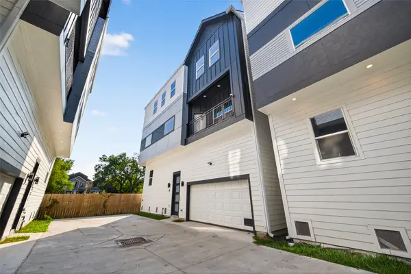 1122 W 16th Street #D, Houston, TX 77008