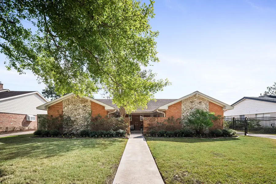 5743 Jason Street, Houston, TX 77096 - #2