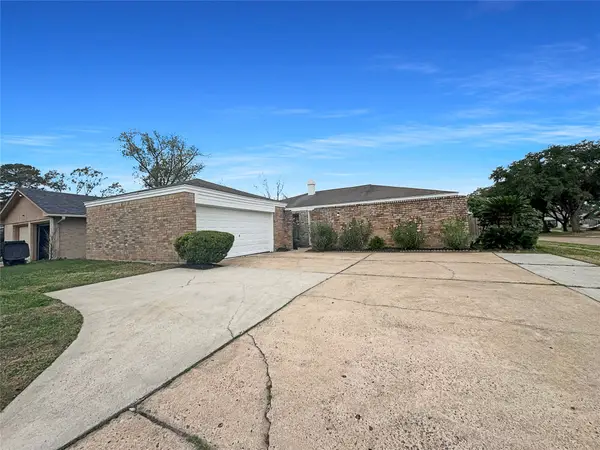 8347 Sterlingshire Street, Houston, TX 77078