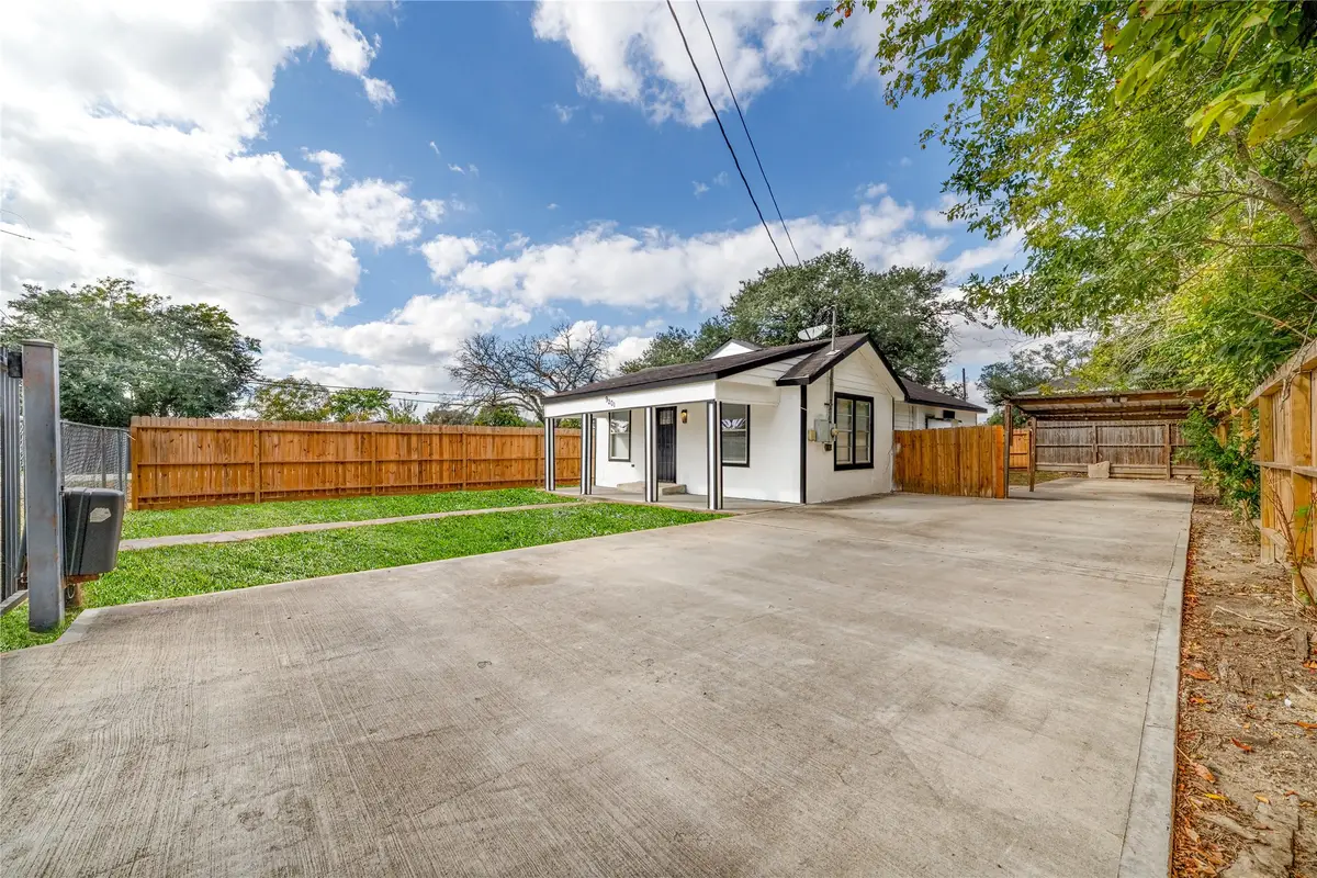 9201 Klondike Street, Houston, TX 77075 - #1