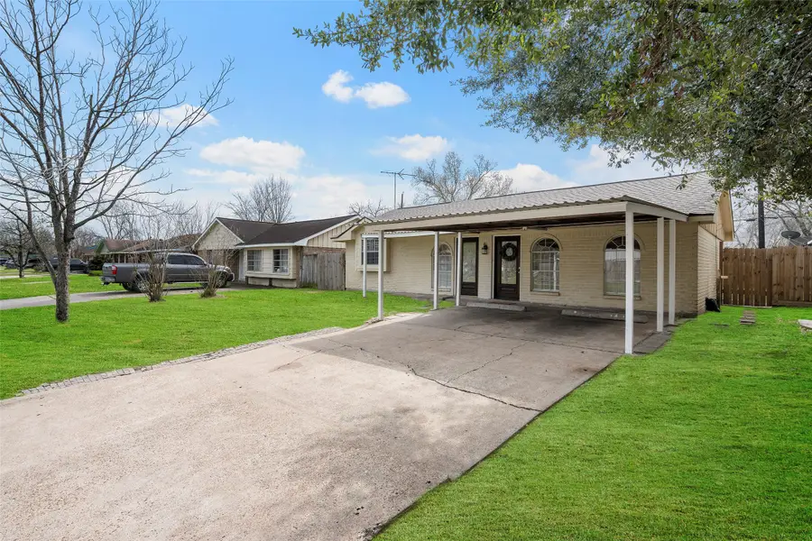 522 Hollyvale Drive, Houston, TX 77060 - Image #2