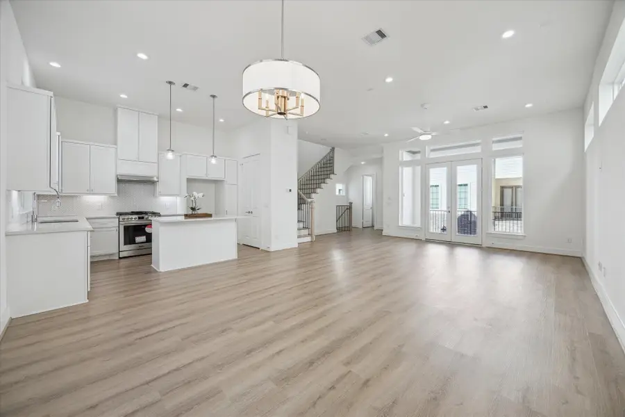 10923 Brookeshire Chase Lane, Houston, TX 77043 - Image #2