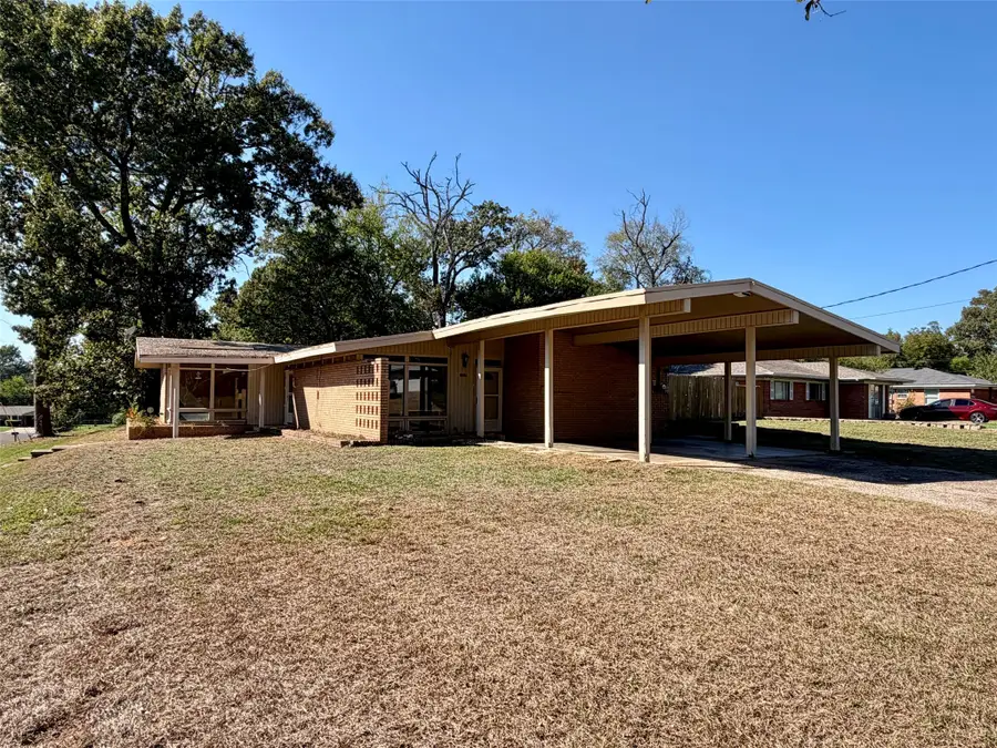 1505 Berry Lane, Longview, TX 75602 - #2