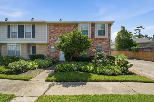727 Bunker Hill Road #7, Houston, TX 77024
