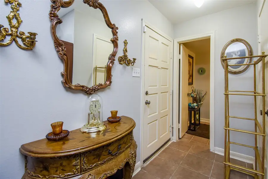2924 Camelot Lane, Missouri City, TX 77459 - #3
