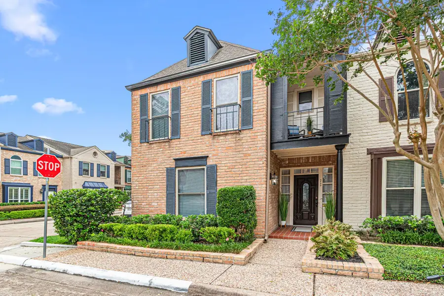 3749 Wakeforest Street, Houston, TX 77098 - Image #2