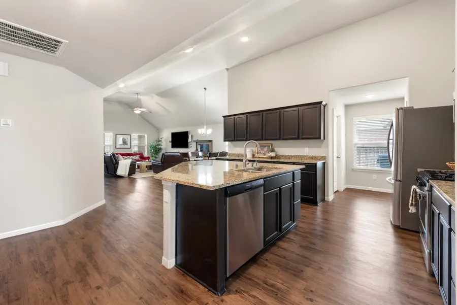 2018 Eagle View Drive, Navasota, TX 77868 - #2