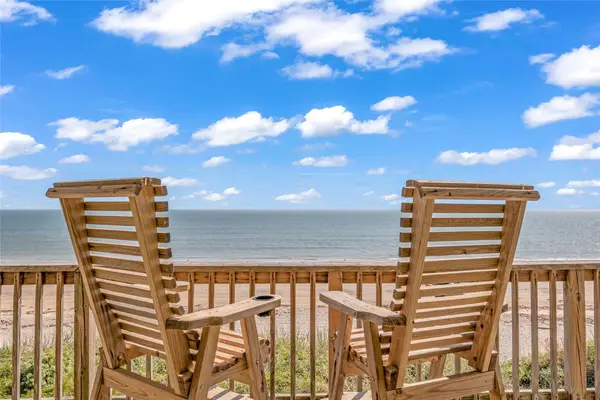 2476 Highway 87, Gilchrist, TX 77617