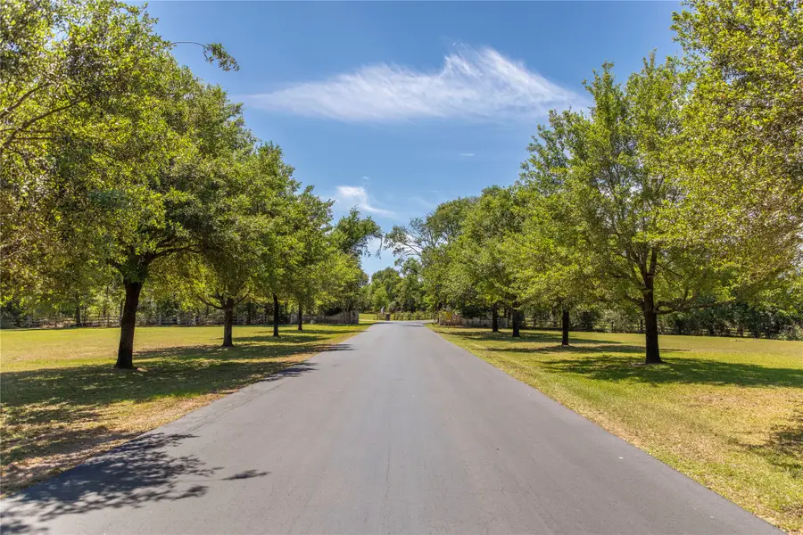 119 Heritage Trail, Bellville, TX 77418 - #2