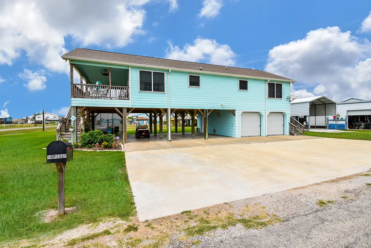 16 Peggy Street E, Palacios, TX 77465 - #1