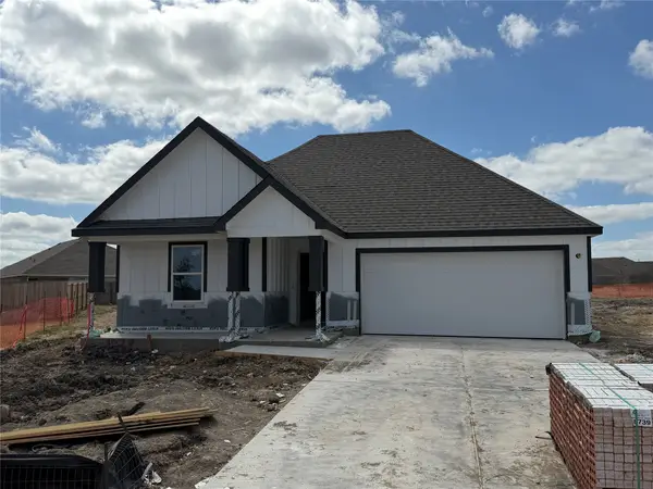 1028 Legrand St, Brenham, TX 77833