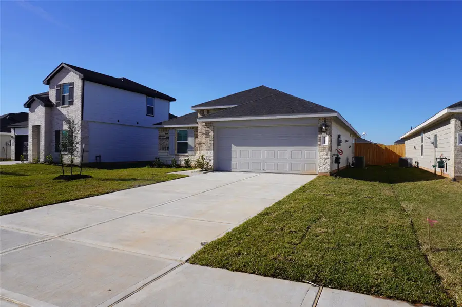 4214 Berwick Park Lane, Fulshear, TX 77441 - Image #3