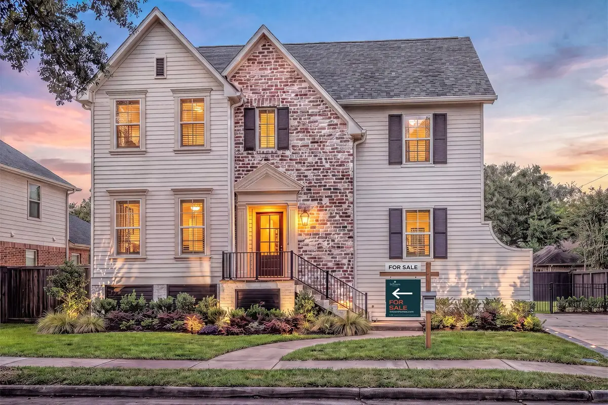 4300 Darsey Street, Bellaire, TX 77401 - #1