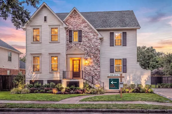 4300 Darsey Street, Bellaire, TX 77401