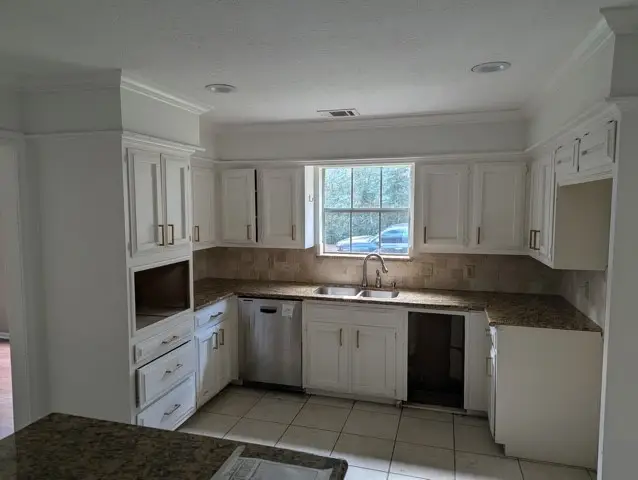 3403 Willow Ridge Drive, Kingwood, TX 77339 - Image #3