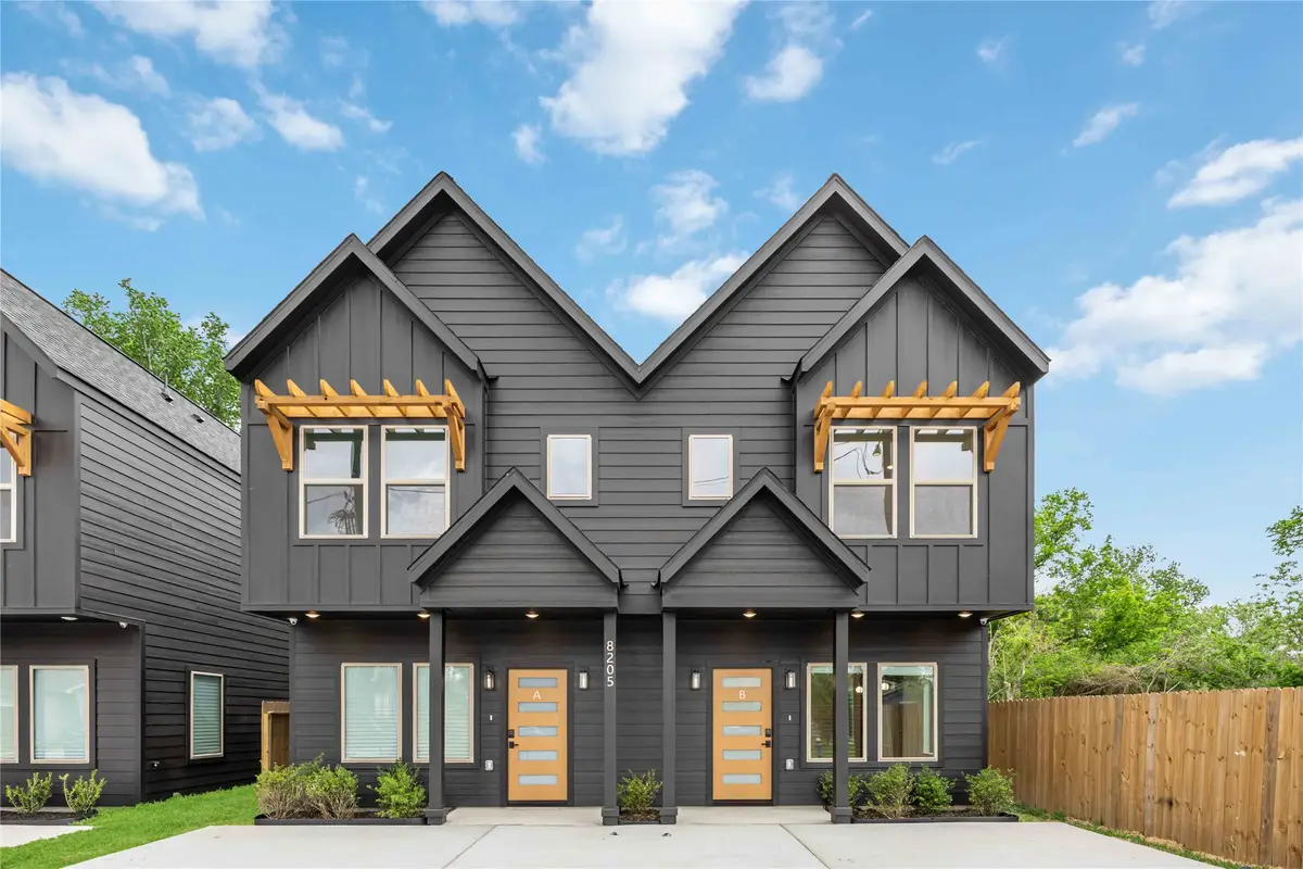 8129 Safebuy Street #A/B, Houston, TX 77028 - #1