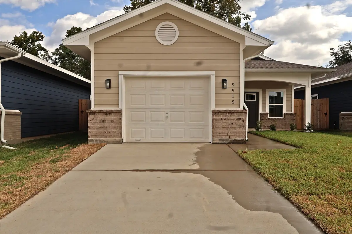 9912 Dipping Brook Street, Houston, TX 77076 - Image #1