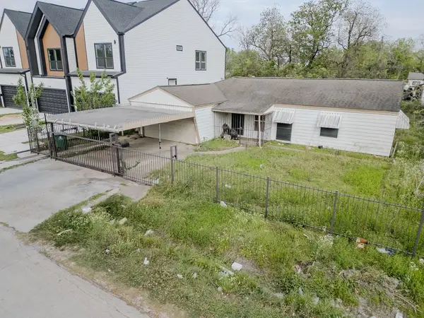 7121 England Street, Houston, TX 77021