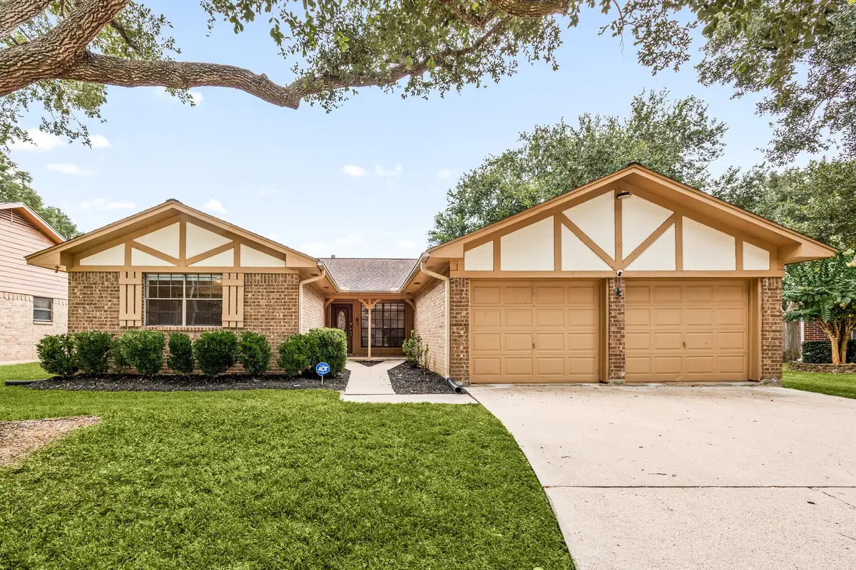 2019 Franklin Circle, Rosenberg, TX 77471 - #1